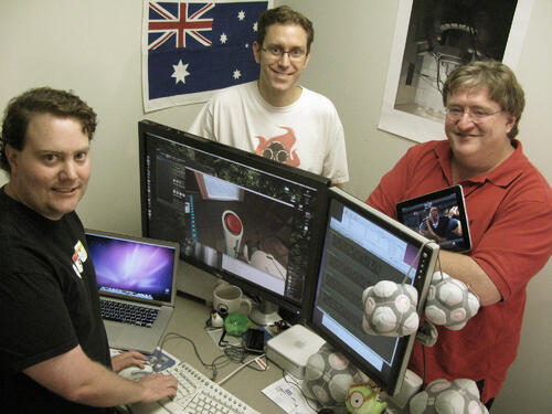 Сотрудники Valve - Альфред, Джейсон и Гейб запускают Steam для Mac OS